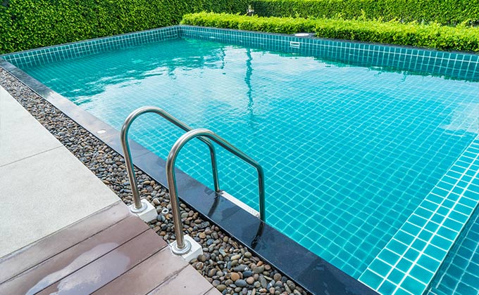 complete-pool-tile-installation